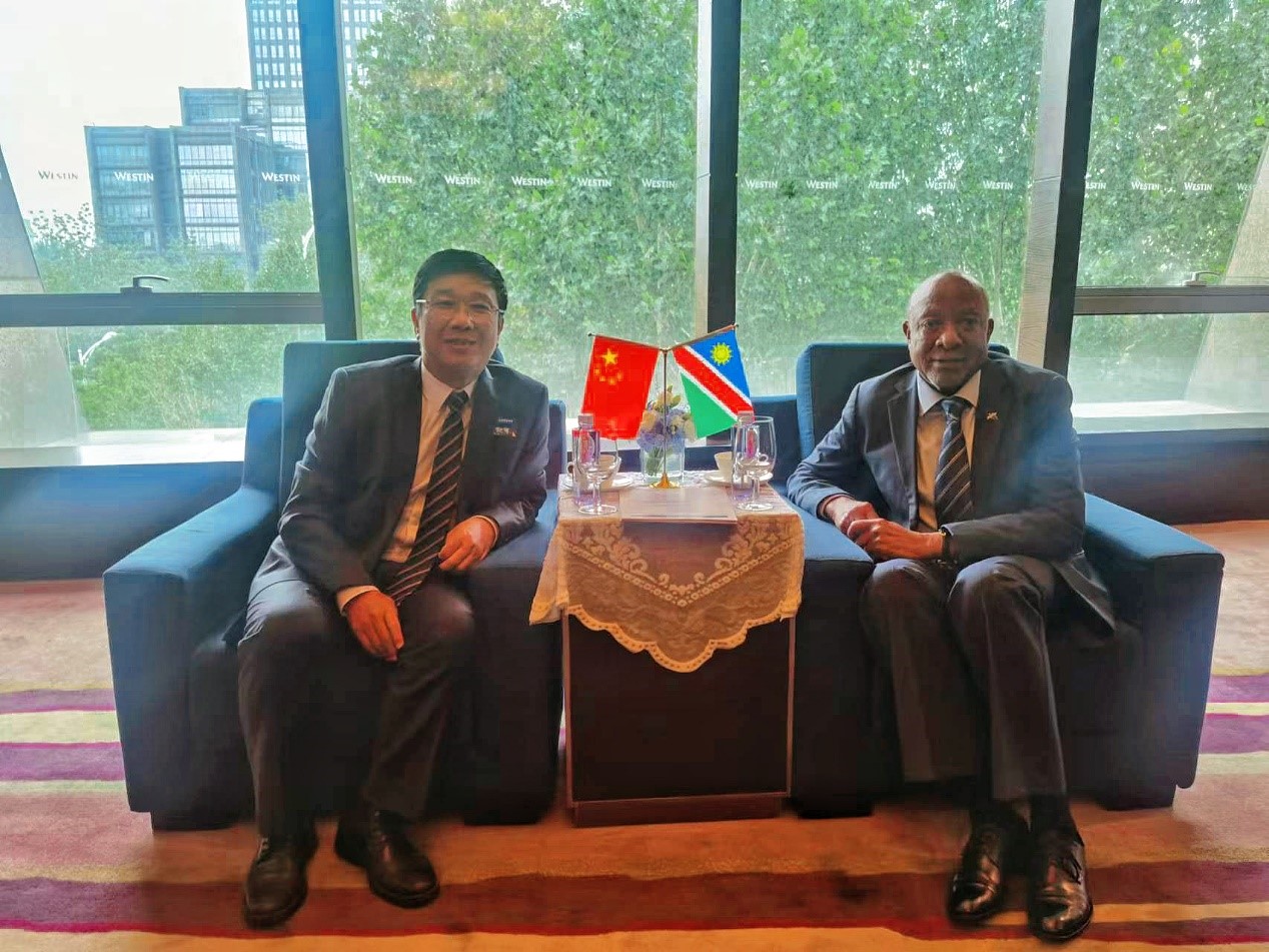 中非合作论坛期间bevictor1946韦德资源 董事长王平卫拜会三国总统